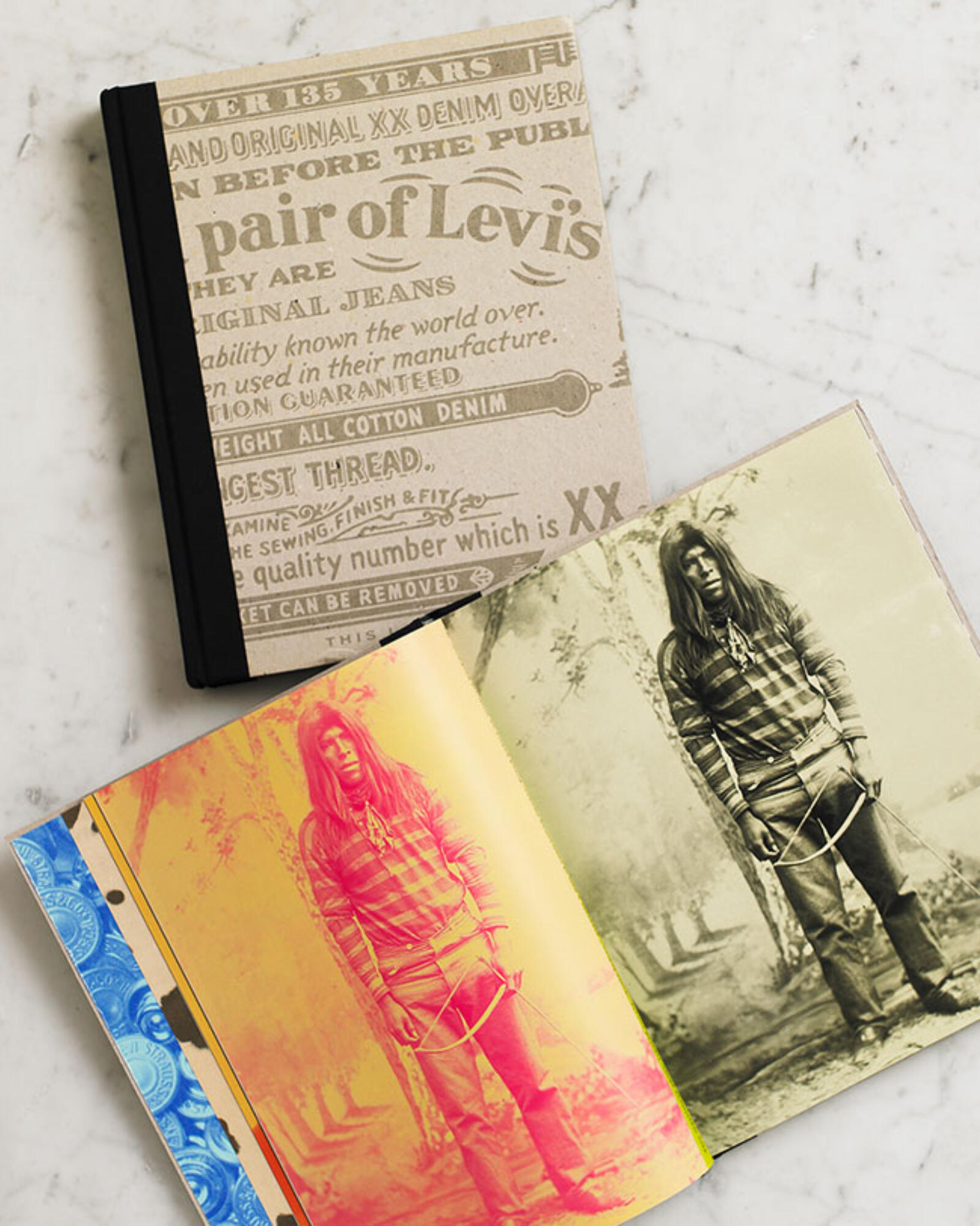 This Is a Pair of Levi's Jeans ヒストリーブック This is a Pair of Levi Jeans: The Official History of the